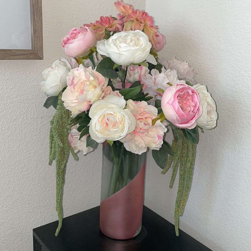 Pastel Artificial Floral Arrangement Home Decor - Picture 4 of 5